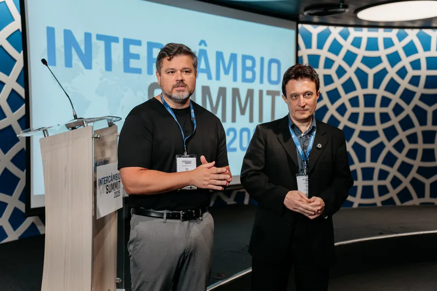 Palco do Intercâmbio Summit 2025
